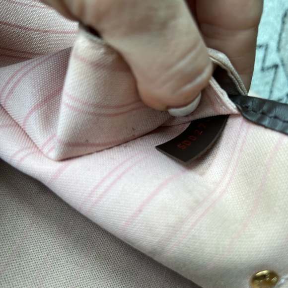 Louis Vuitton Neverfull Damier Ebene MM - Picture 10 of 12